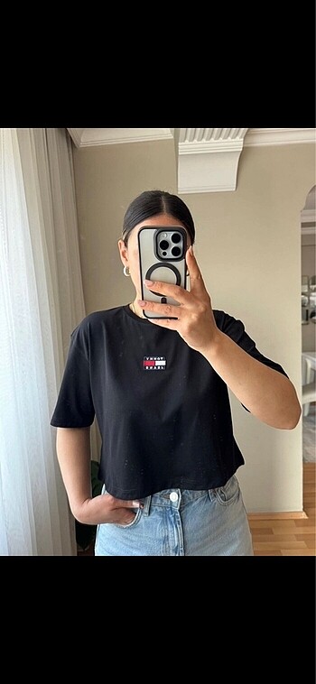 l Beden Tommy crop tişört
