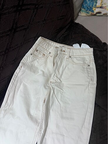 Krem rengi mom jean
