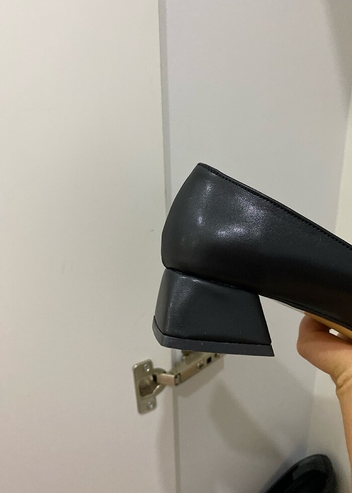 Topuklu ayakkabı - Görsel 4