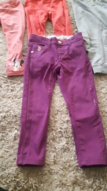 4 Yaş Beden 3-4 yaş 6 adet esorfman alti 1 adet pantalon, 1 adet kapri, topl