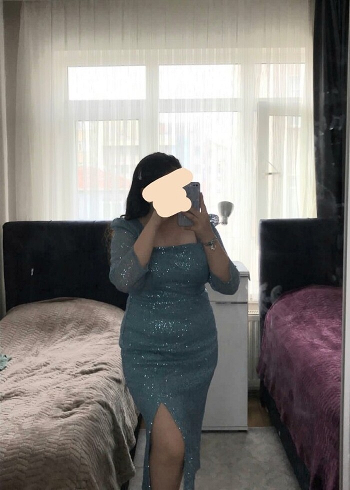 are Yaka Astarlı Yırtmaçlı Uzun File Kol Elbise - Görsel 2