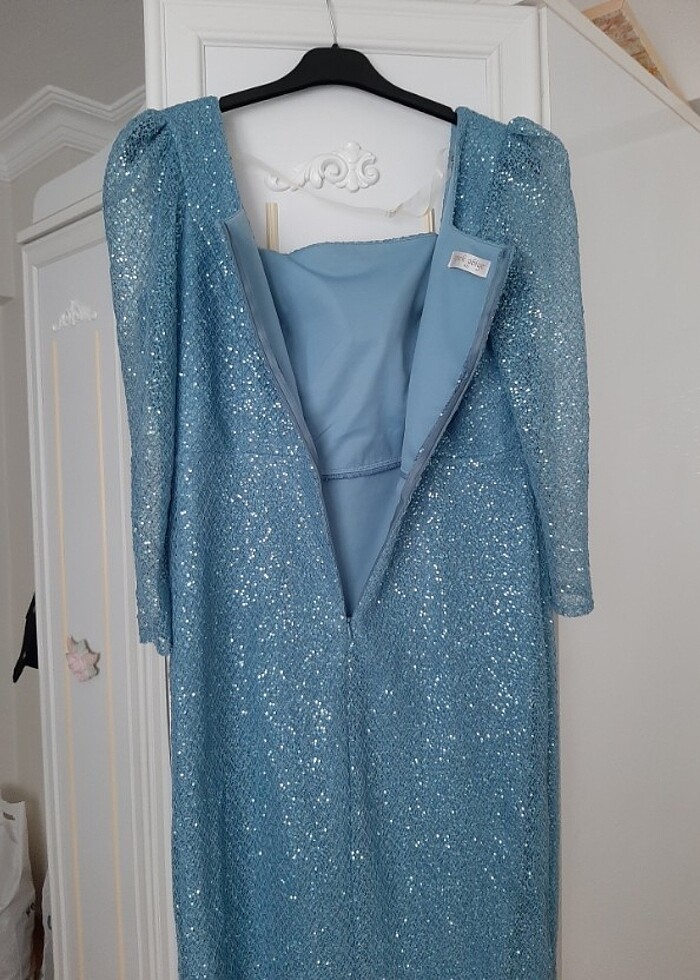 are Yaka Astarlı Yırtmaçlı Uzun File Kol Elbise - Görsel 5