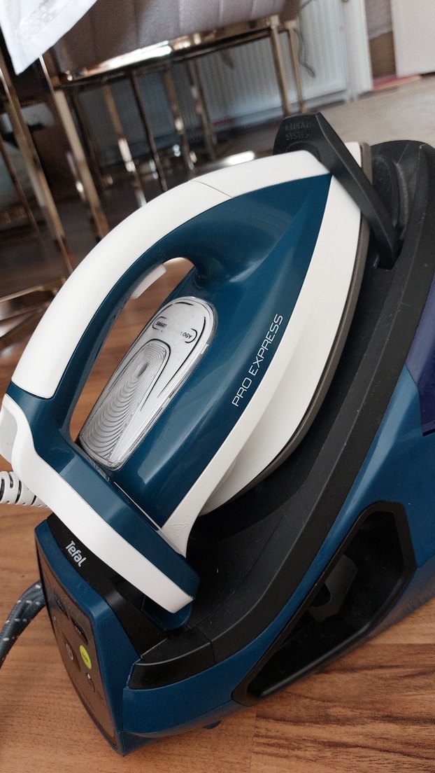 Tefal Mavi Buharlı Ütü gv7860 - Görsel 2