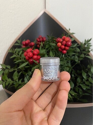 Shine with Beaulis toz glitter
