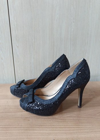 Zara Gri Yılan Desenli Kadın Dolgu Topuklu Ayakkabı