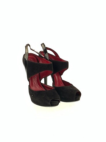 Cesare Paciotti Cesare Paciotti Platform %70 İndirimli.