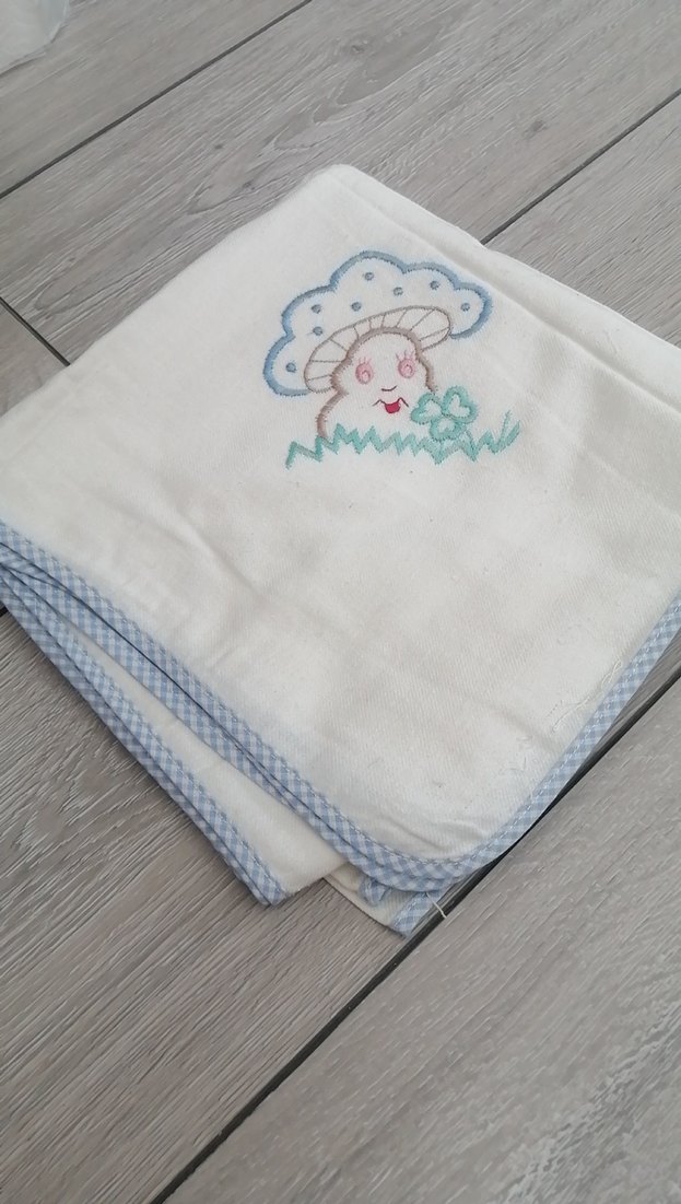 Nakışlı Bebek Battaniyesi, Beyaz, Pastel Tonlar - Görsel 2