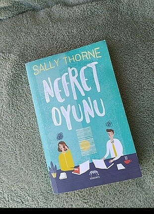 'Nefret Oyunu' kitabı 