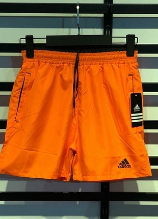 Adidas sort