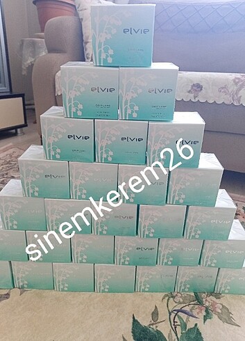 Oriflame Elvie Bayan Parfümü.