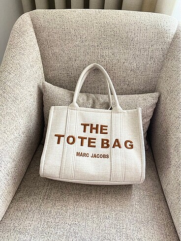The tote bag muadil çanta