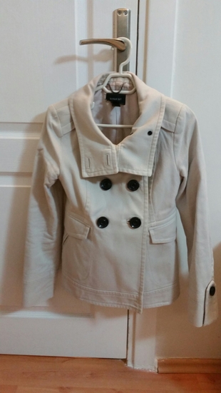 trenchcoat