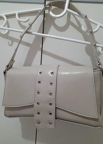 stradivarius muadili baget çanta 