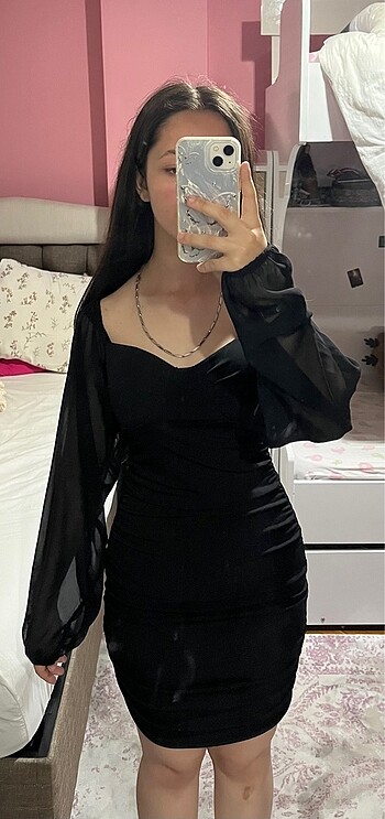 Siyah Kısa Elbise Mezuniyet