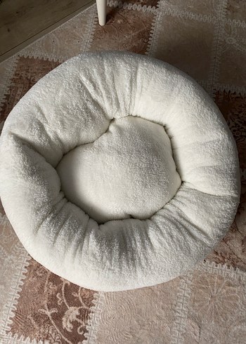 Yuvarlak Beyaz Kedi Yatağı - Görsel 2
