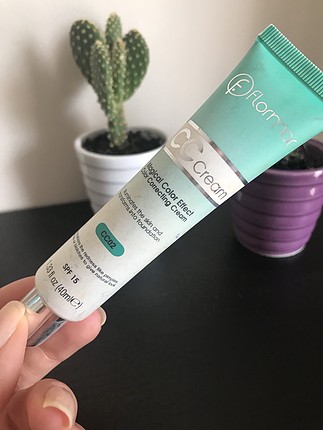 Flormar Kızarlık Kapatıcı CC Fondöten