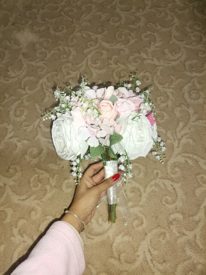 Dantel Detaylı Beyaz Gelin Çiçeği - Görsel 3