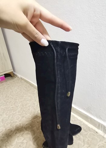 Siyah Süet Diz Üstü Topuklu Çizme - Görsel 3