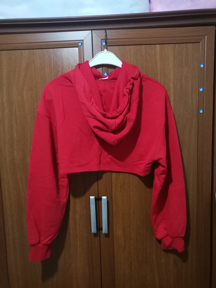 Kırmızı Kapüşonlu Crop Sweatshirt - Görsel 3