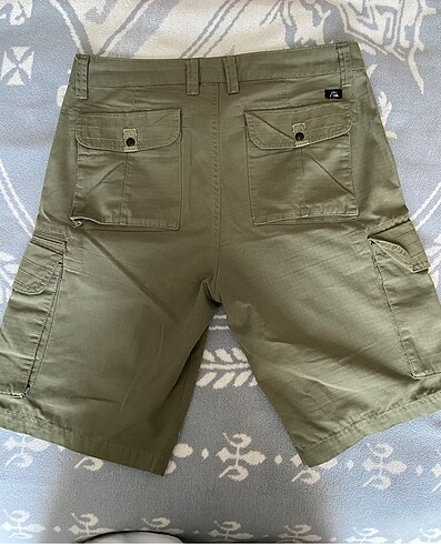 32 Beden haki Renk Orjinal Quiksilver Kargo Şort
