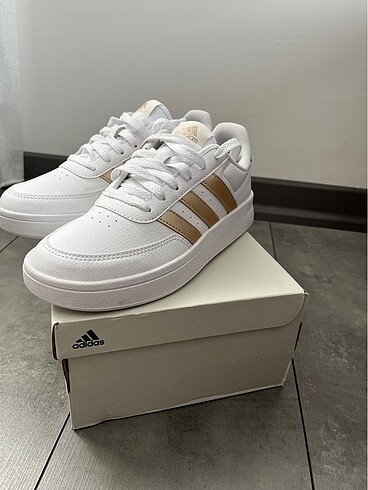 Adidas breaknet 2.0