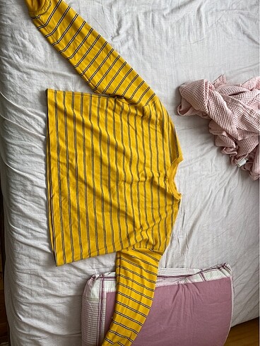 LC Waikiki Ak Parti Sarısı Uzun kollu Crop Sweatshirt