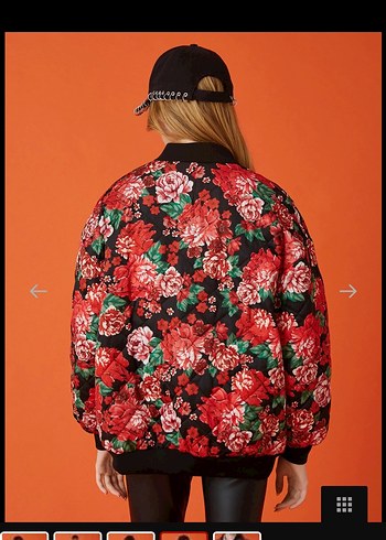 Renkli Çiçek Desenli Kadın Midi Ceket - Görsel 3