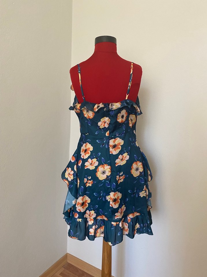 Mavi Çiçek Desenli Volanlı Midi Elbise - Görsel 3