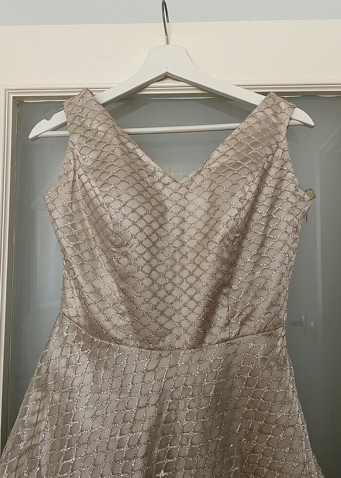 Kısa elbise - Görsel 2