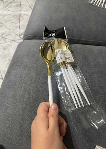 Beden Altın Renkli Çatal ve Kaşık Seti