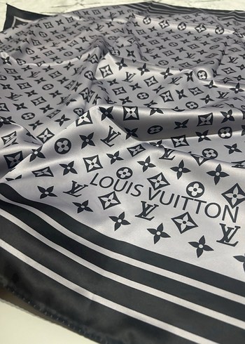LOUIS VUITTON İPEK TWILL EŞARP - Görsel 2