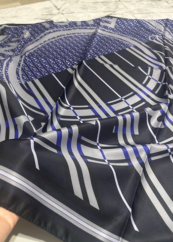 BURBERRY SİYAH İPEK EŞARP - Görsel 3