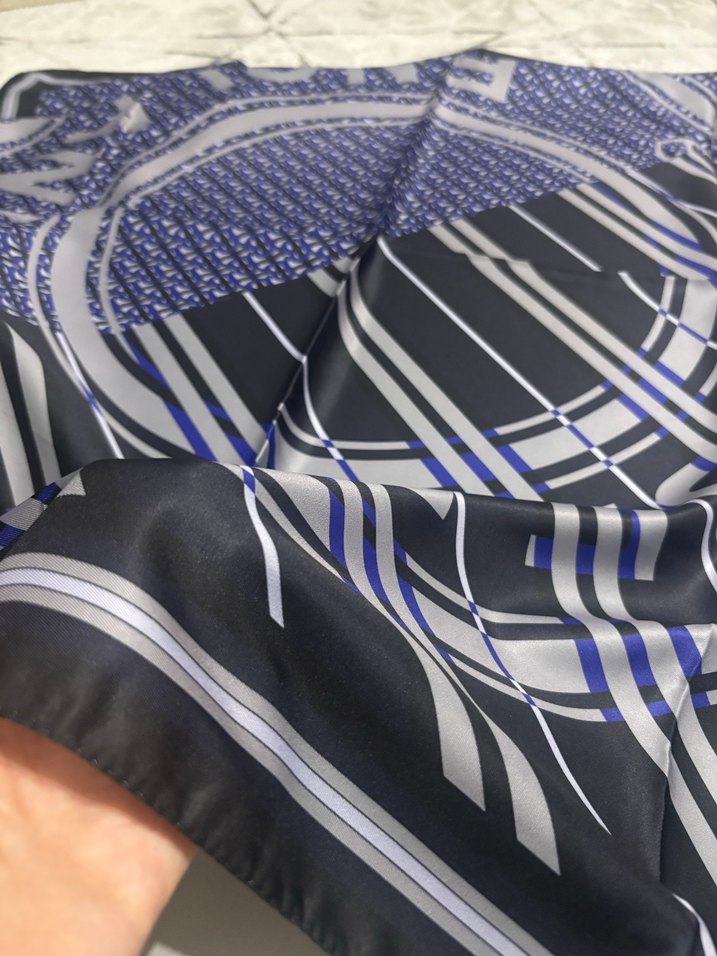 BURBERRY SİYAH İPEK EŞARP - Görsel 4