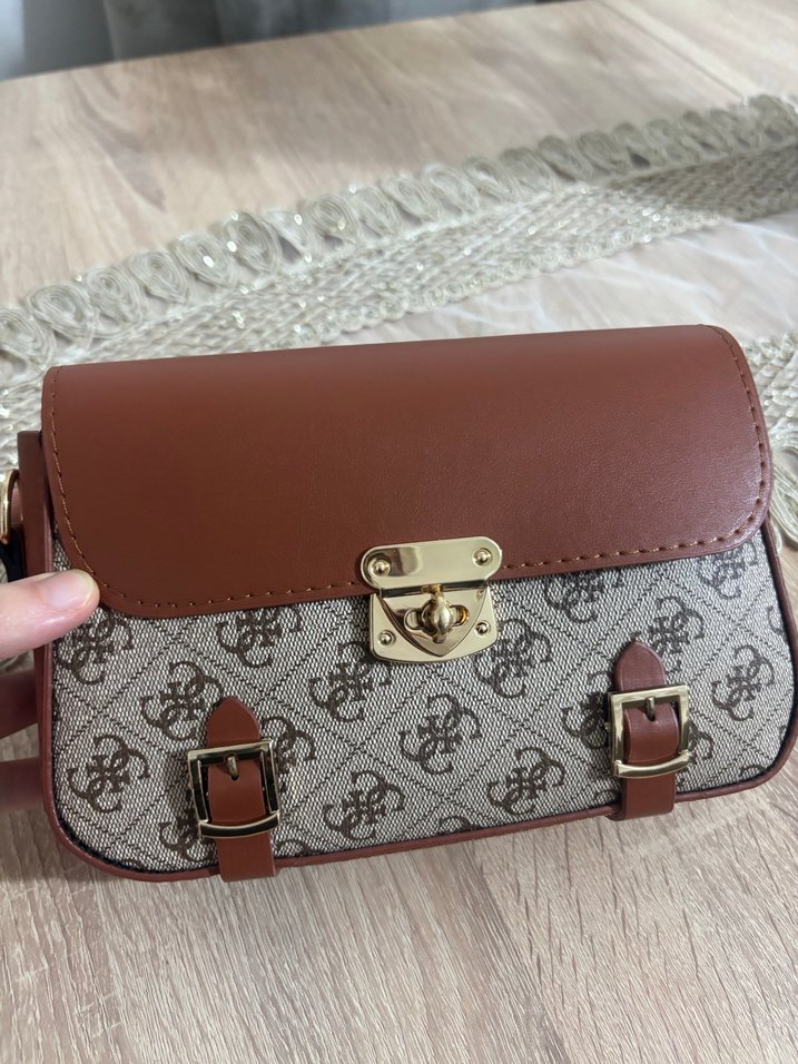 Guess deri çanta - Görsel 3