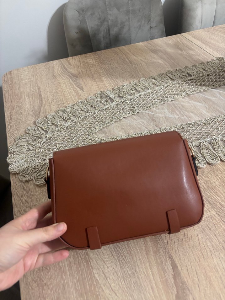 Guess deri çanta - Görsel 4