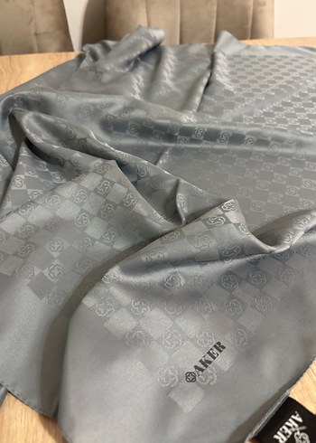 Aker Sura İpek Eşarp - Görsel 3