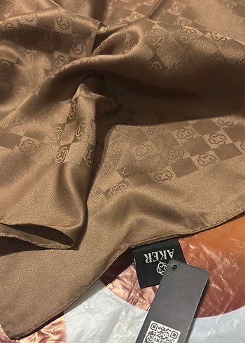 Aker Camel Sura ipek eşarp - Görsel 2