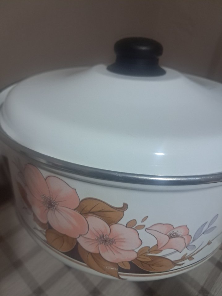 Çiçek Desenli Beyaz Emaye Tencere - Görsel 3