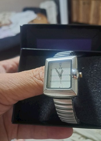 Gri Minimalist Kadın Kol Saati - Görsel 5