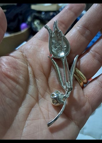 Kırmızı Çiçek Figürlü Boncuklu Broş - Görsel 3