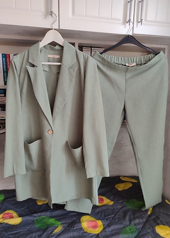 Düğmeli YEŞİL Keten Kadın Blazer