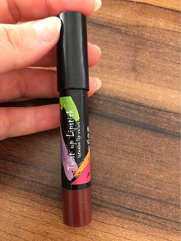 Çeşitli marka rujlar - Görsel 14