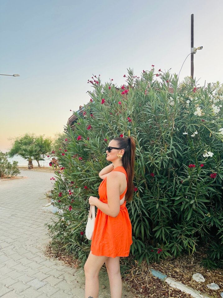 Turuncu Mini Kadın tulum - Görsel 2