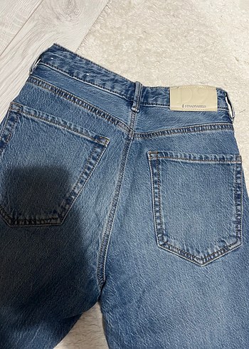 Stradivarius Kadın Mavi Denim Regular Fit Jean