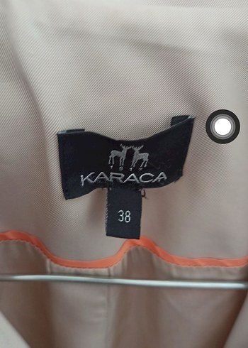 Karaca kadın trenç