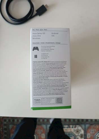 Xbox Carbon Black Kablosuz Oyun Kumandası - Görsel 3