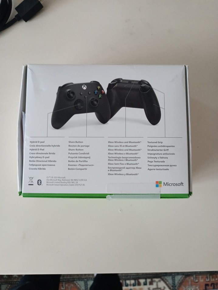 Xbox Carbon Black Kablosuz Oyun Kumandası - Görsel 2