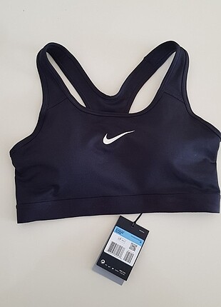 Nike Women Training M Beden Sıfır Etiketli