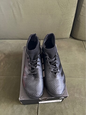 Adidas 38.5 numara (Adidas Predator 20.3 TF J. Halı Saha krampon (orjin