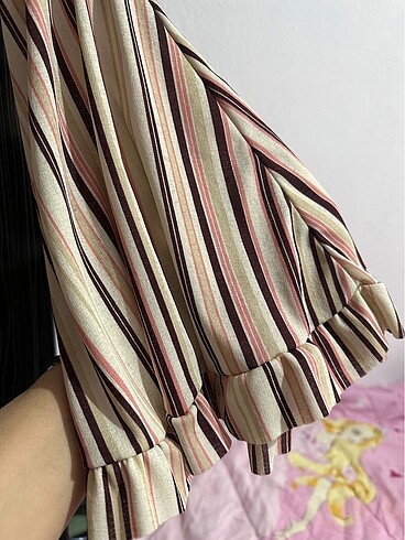 Trendyol & Milla Kolları volanlı crop bluz